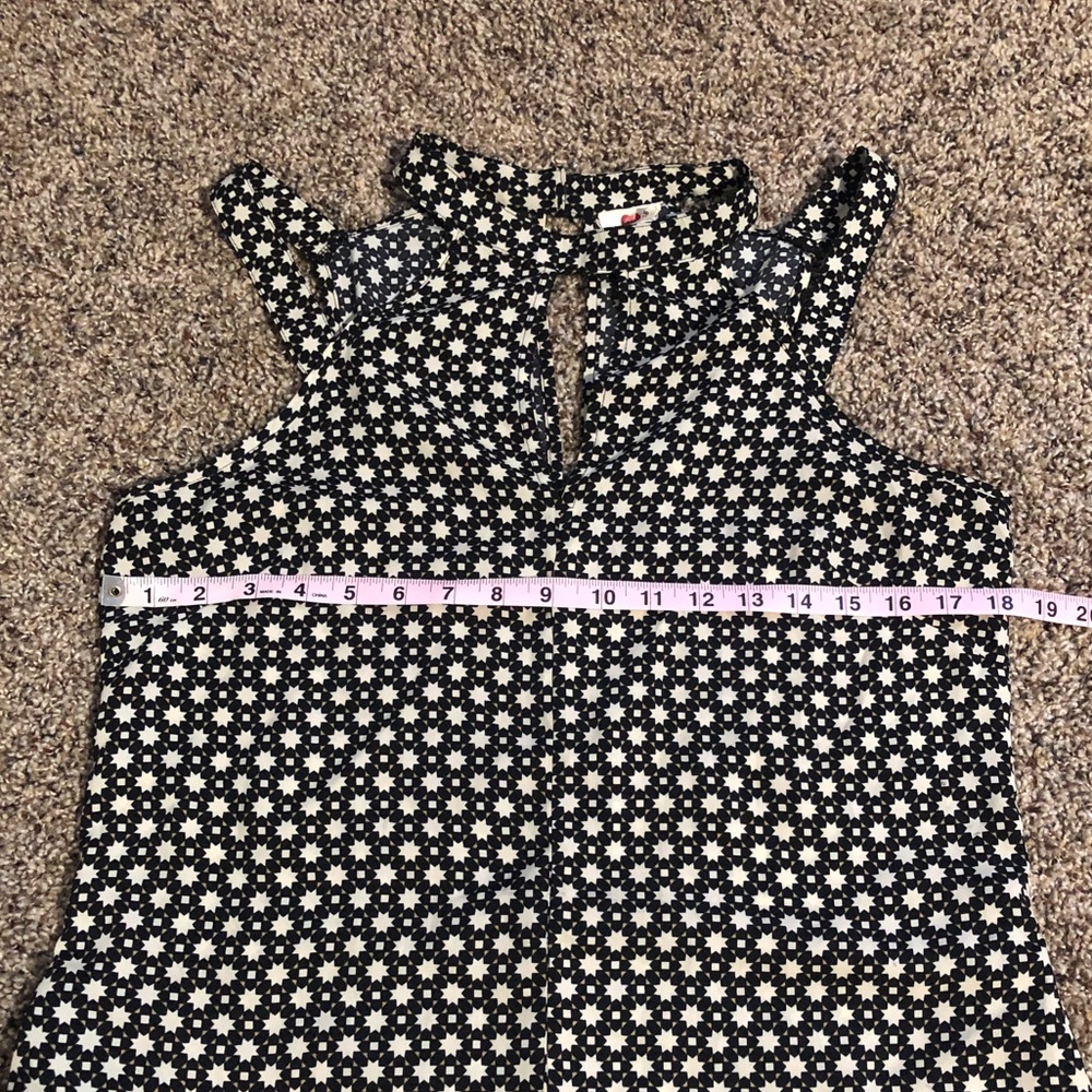 Patterned Romper - Picture 5 of 7